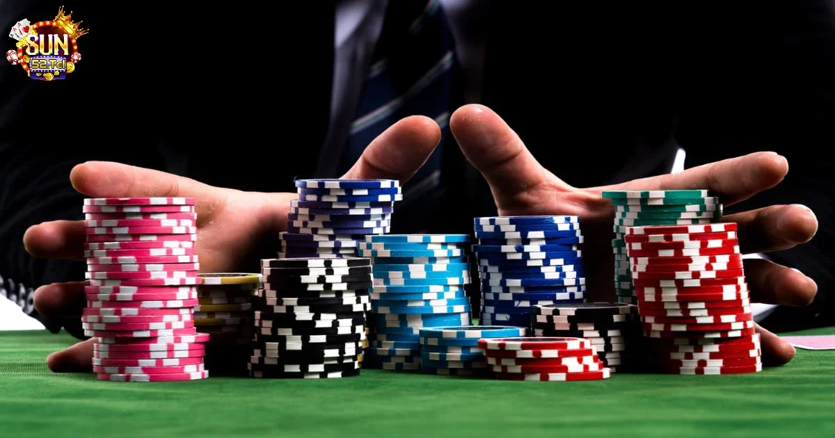 Điểm khác biệt giữa phiên bản truyền thống và online